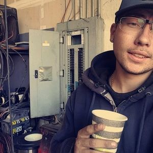 Meet your Posher, Zachary